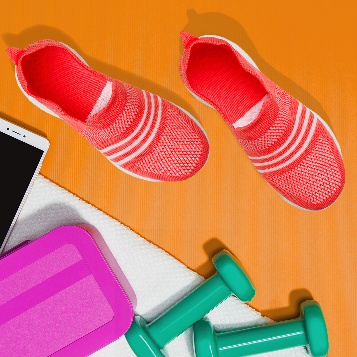 Трикотажные кроссовки 